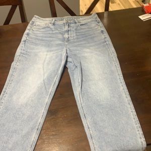 American eagle mom jeans